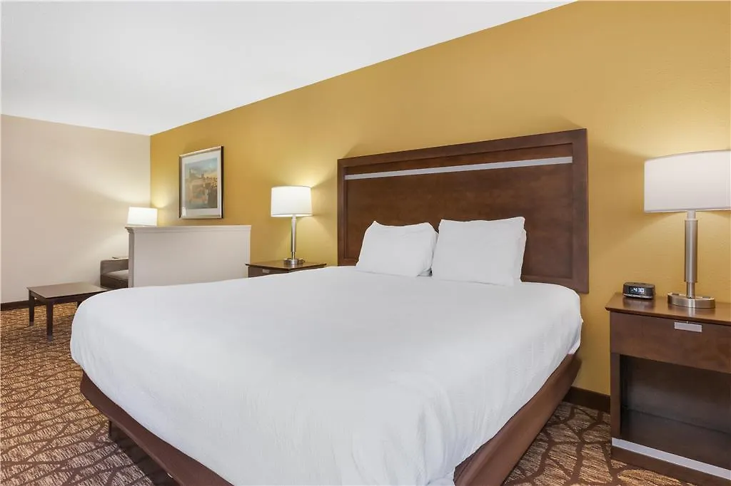 Best Western Plus Belle Meade Inn & Suites Nashville